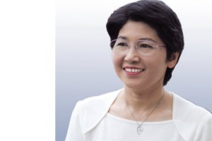 板垣致江子議員