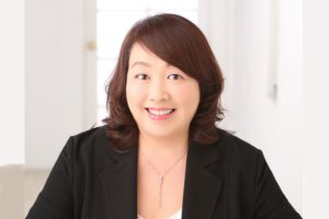 成田ルミ子議員