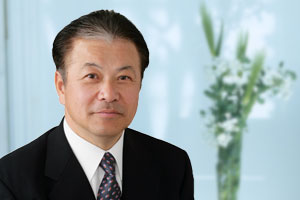 井坪隆議員